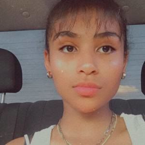 Meet your Posher, Yeidielis